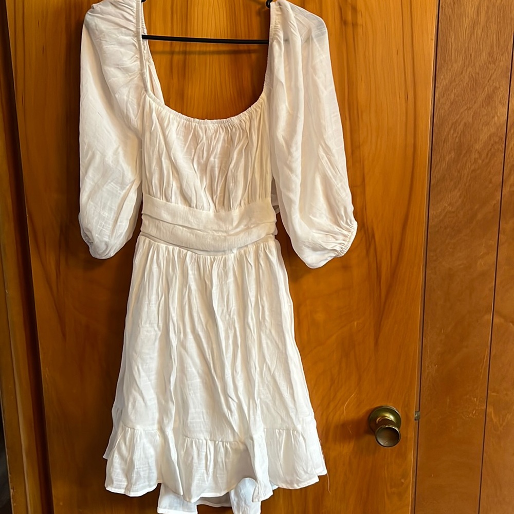 White dress size small but runs a bit big